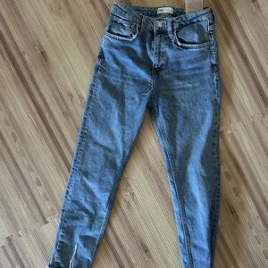 Zara Classic Blue Jeans
